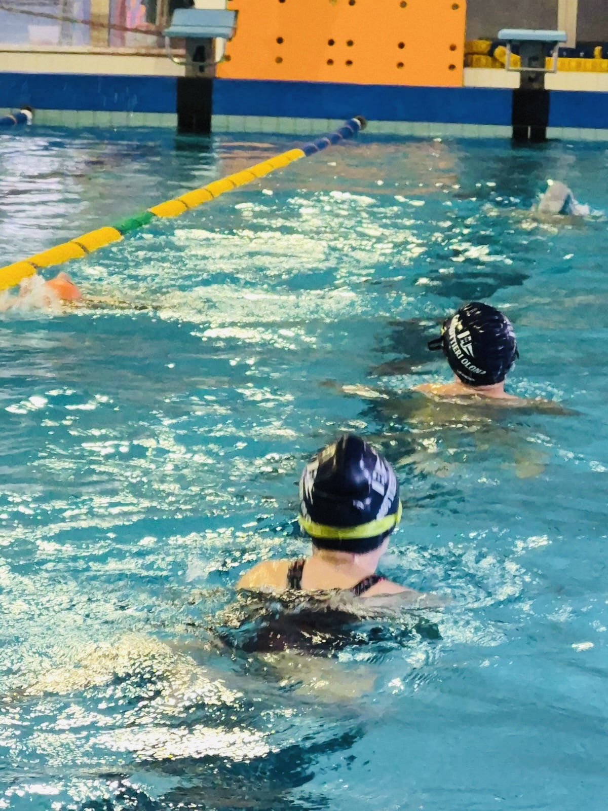 Attività extra: nuoto in piscina